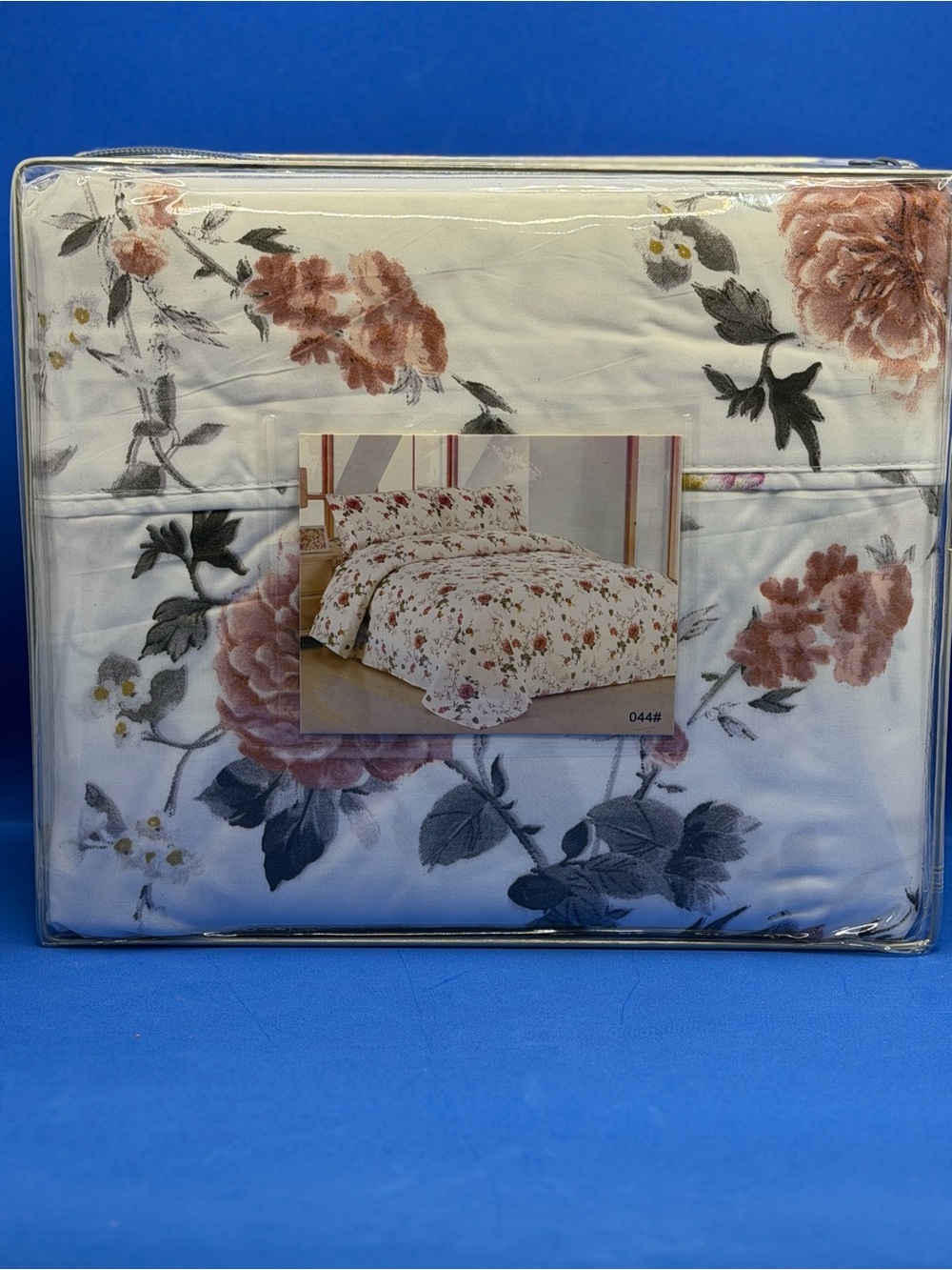 Brand New Queen size bed sheet set, deep pocket, floral,4PCS,brown shite
